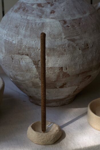 Ceramiczna podstawka na kadzidło